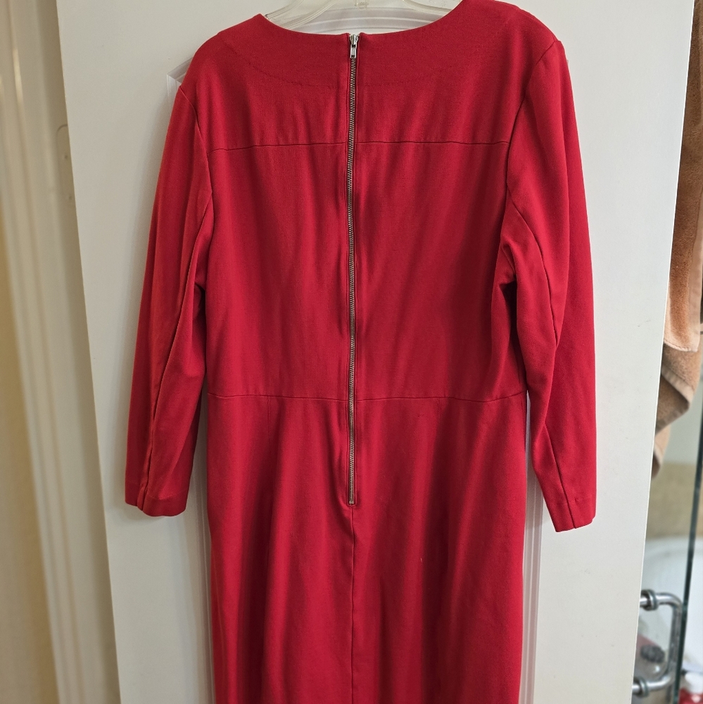 Dress - Picture 2 of 3